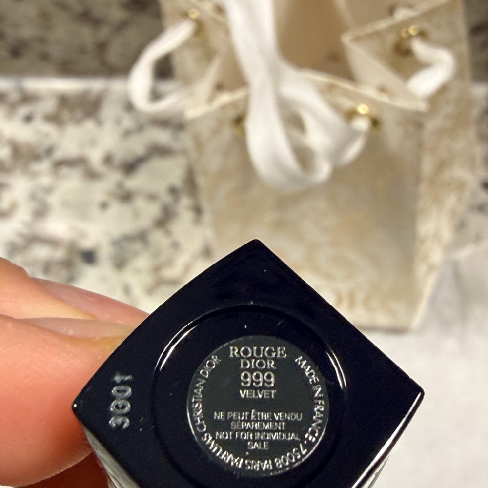 Mini Dior Rouge 999 - Picture 2 of 3
